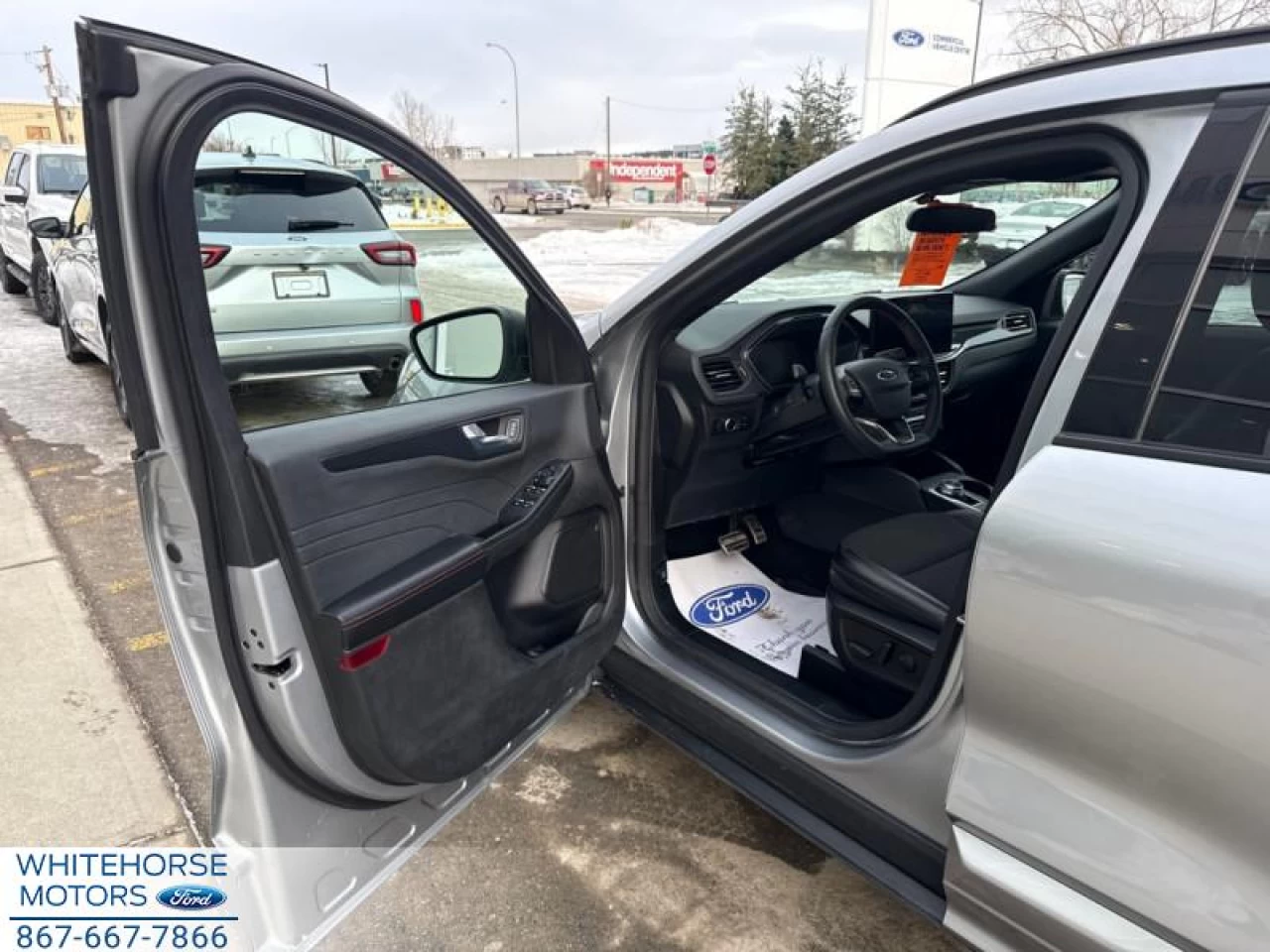 2023 Ford Escape ST-Line AWD Image principale