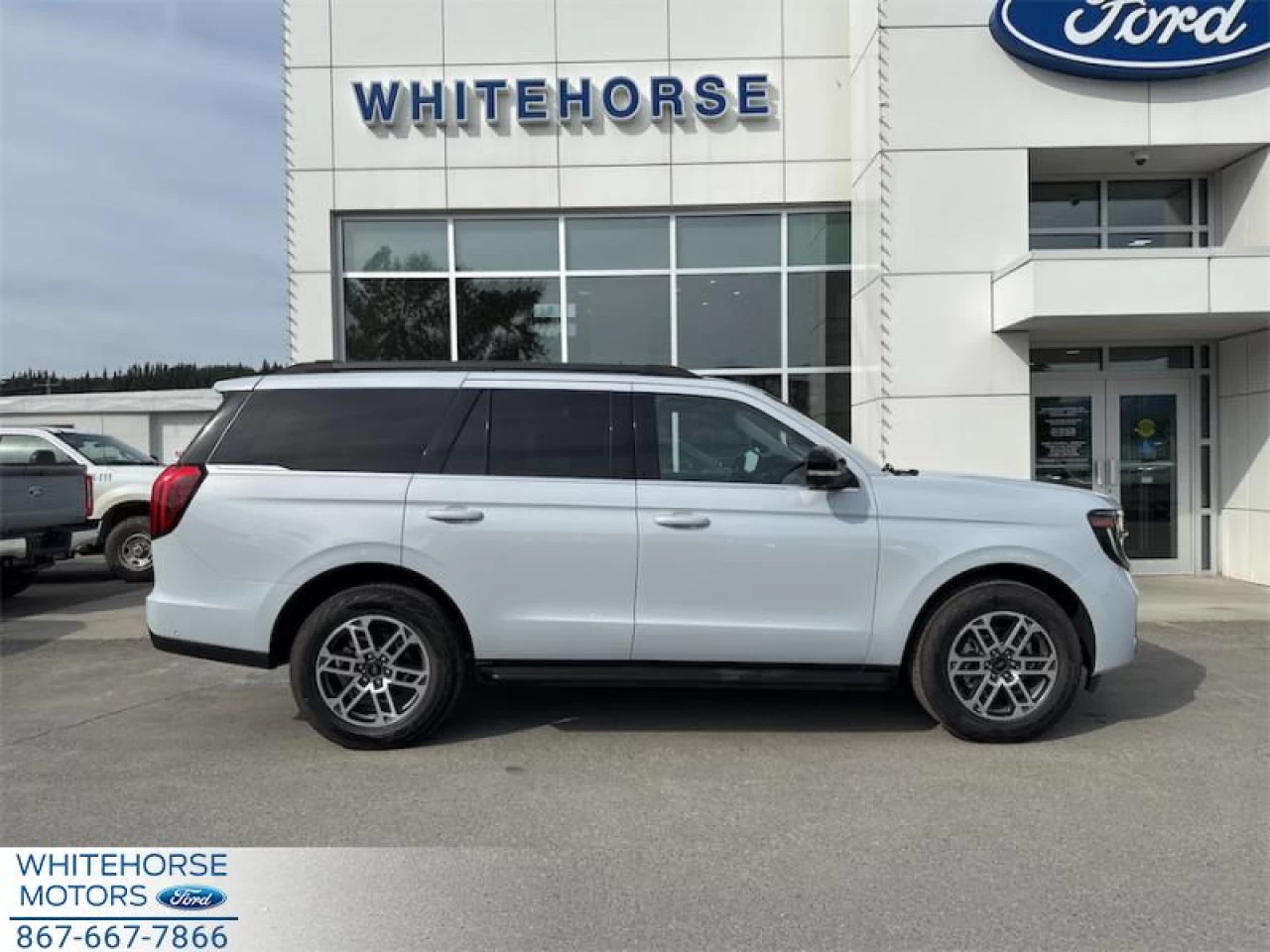 2025 Ford Expedition Active Main Image