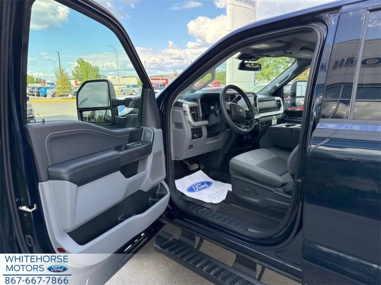 2025 Ford F-350 Super Duty XLT Image principale