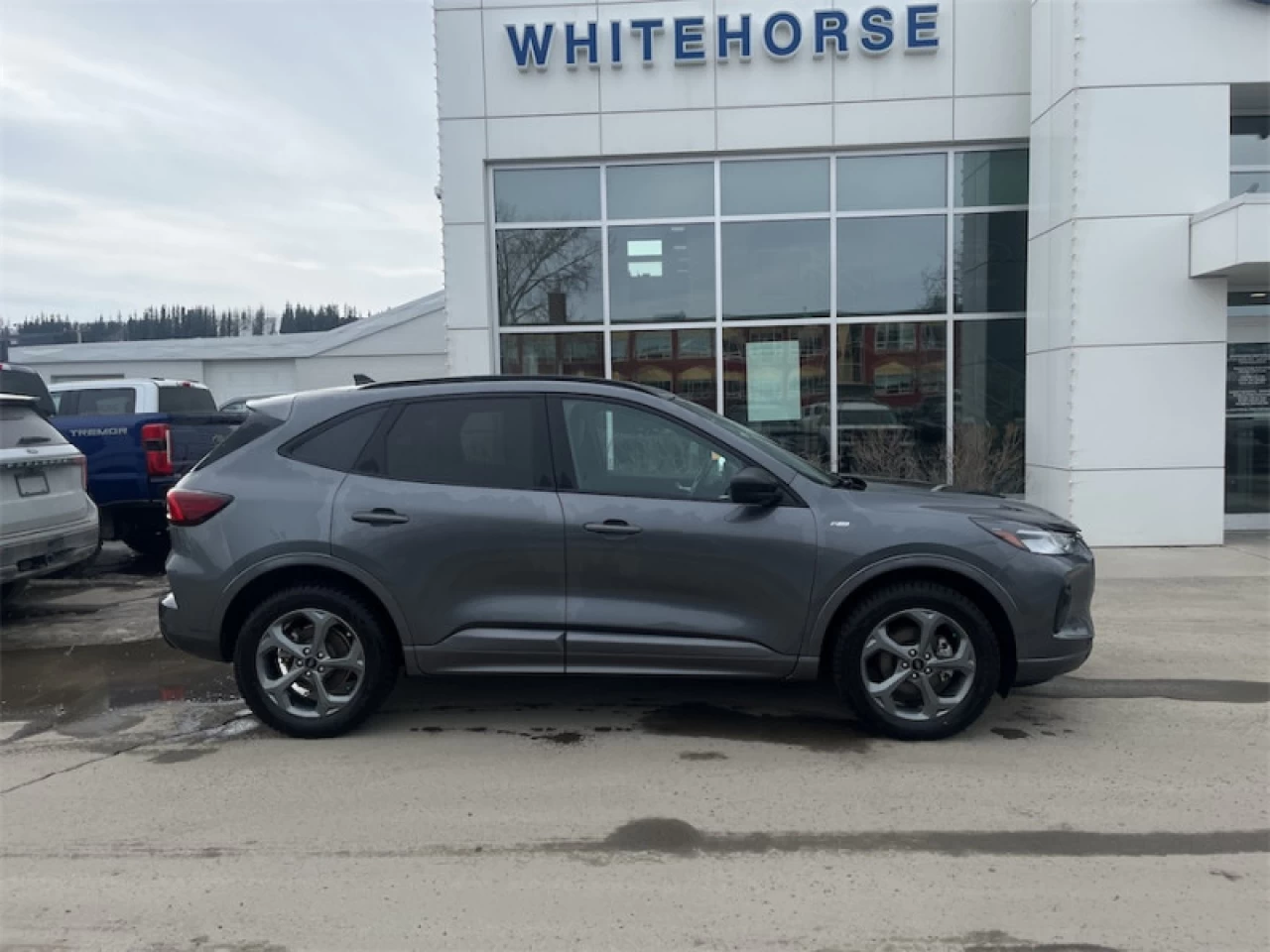 2023 Ford Escape ST-Line AWD Main Image