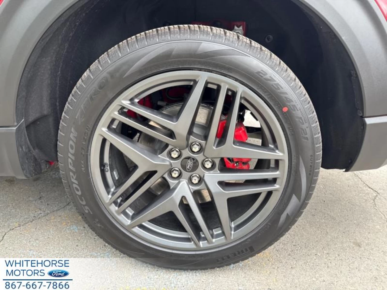 2025 Ford Explorer ST-Line Main Image