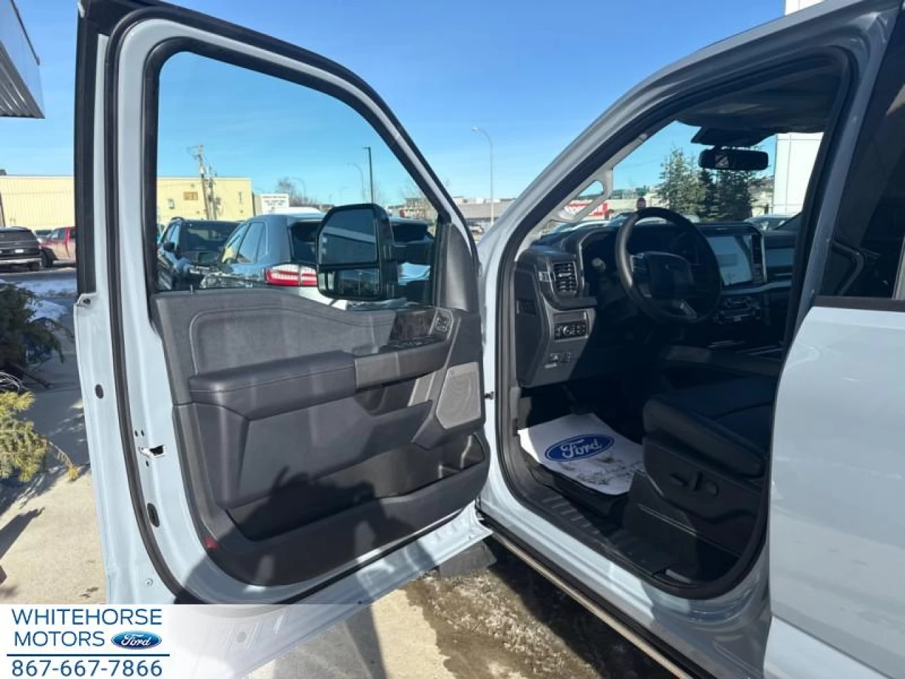2025 Ford F-350 Super Duty Lariat Image principale