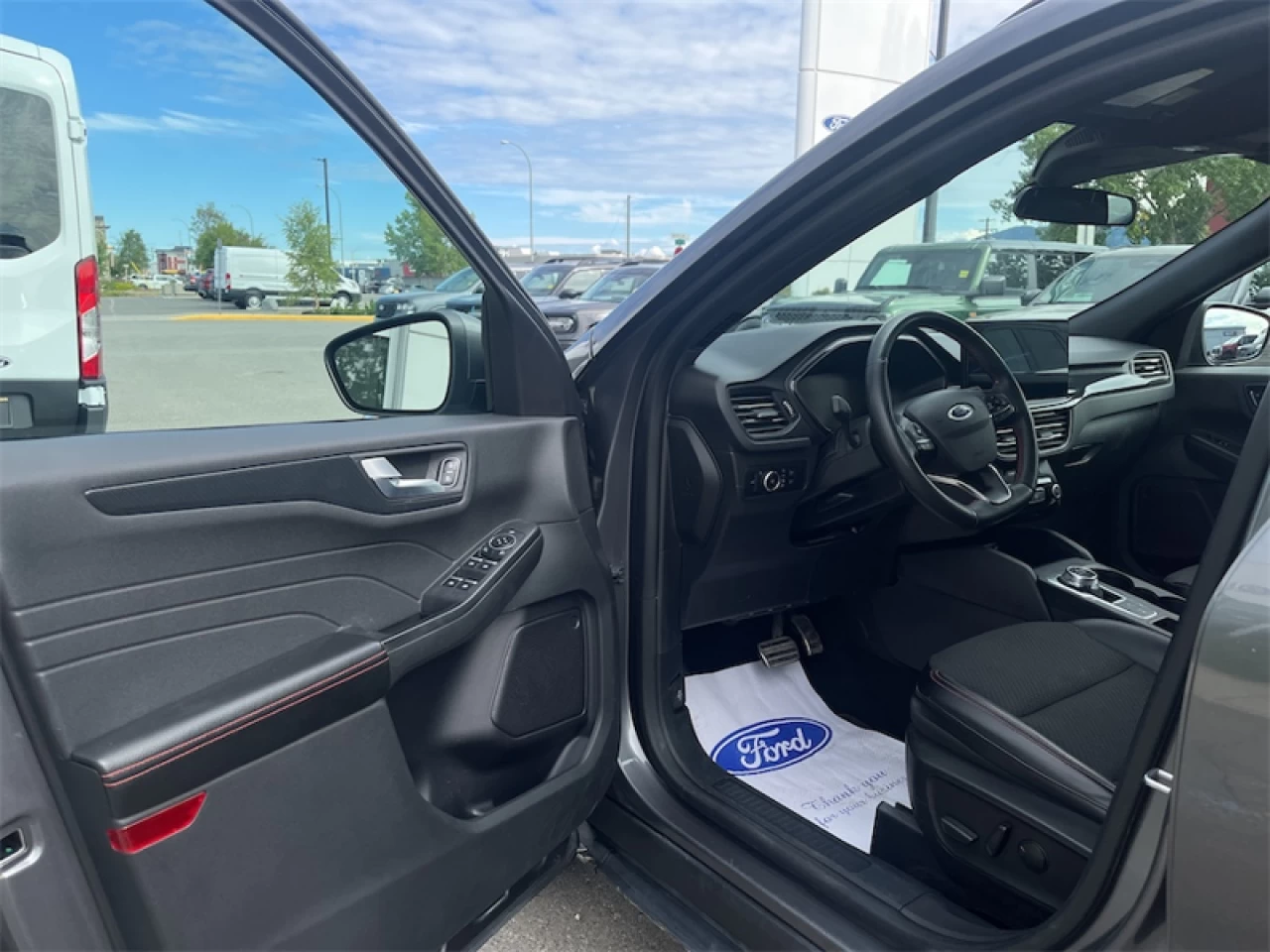 2023 Ford Escape ST-Line Select Main Image
