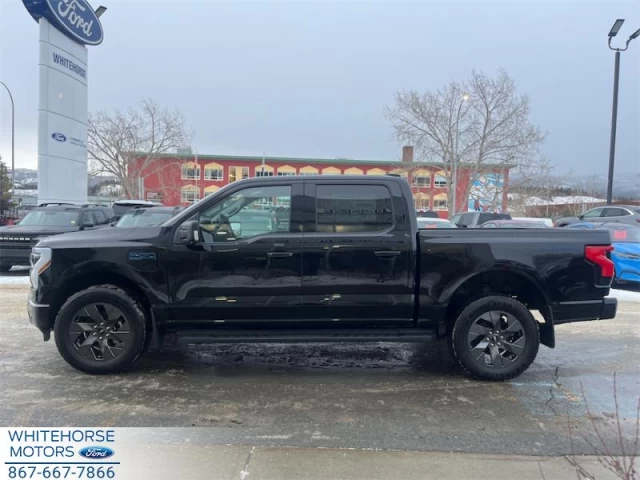 Ford F-150 Lightning Flash 2025