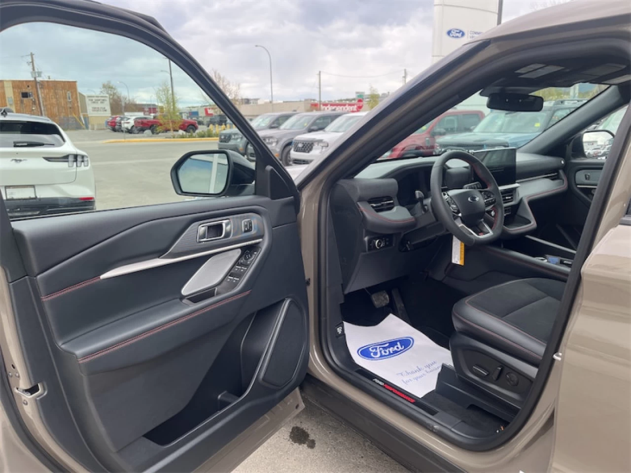 2026 Ford Explorer ST Main Image