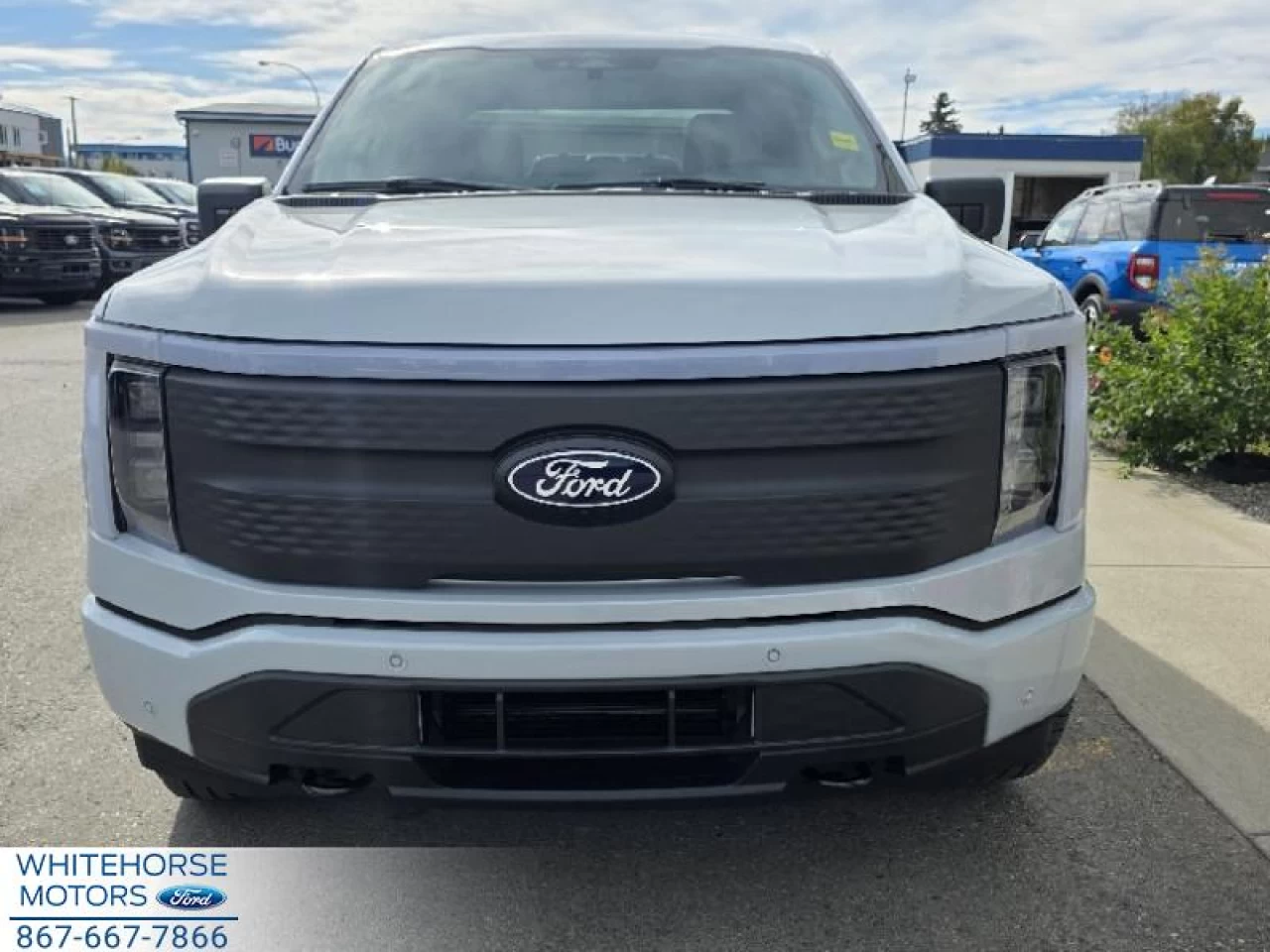 2025 Ford F-150 Lightning Flash Main Image