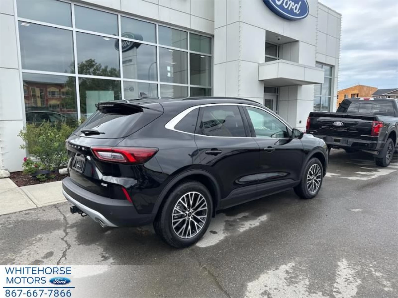 2025 Ford Escape PHEV Main Image