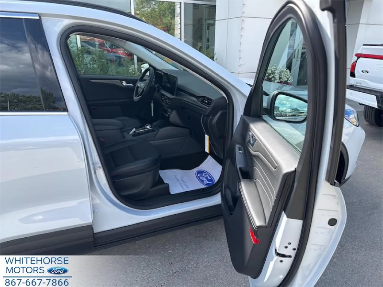 2025 Ford Escape PHEV Main Image