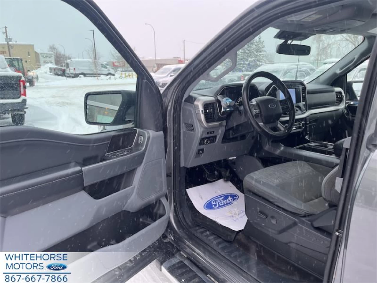 2022 Ford F-150 4X4-SUPERCAB XLT-145 WB Main Image