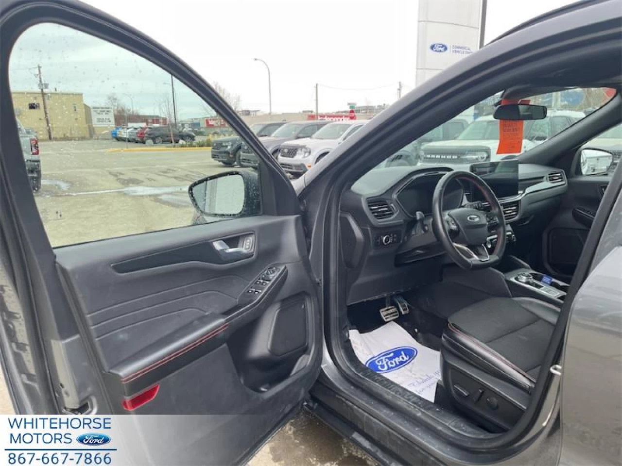 2023 Ford Escape ST-Line AWD Image principale