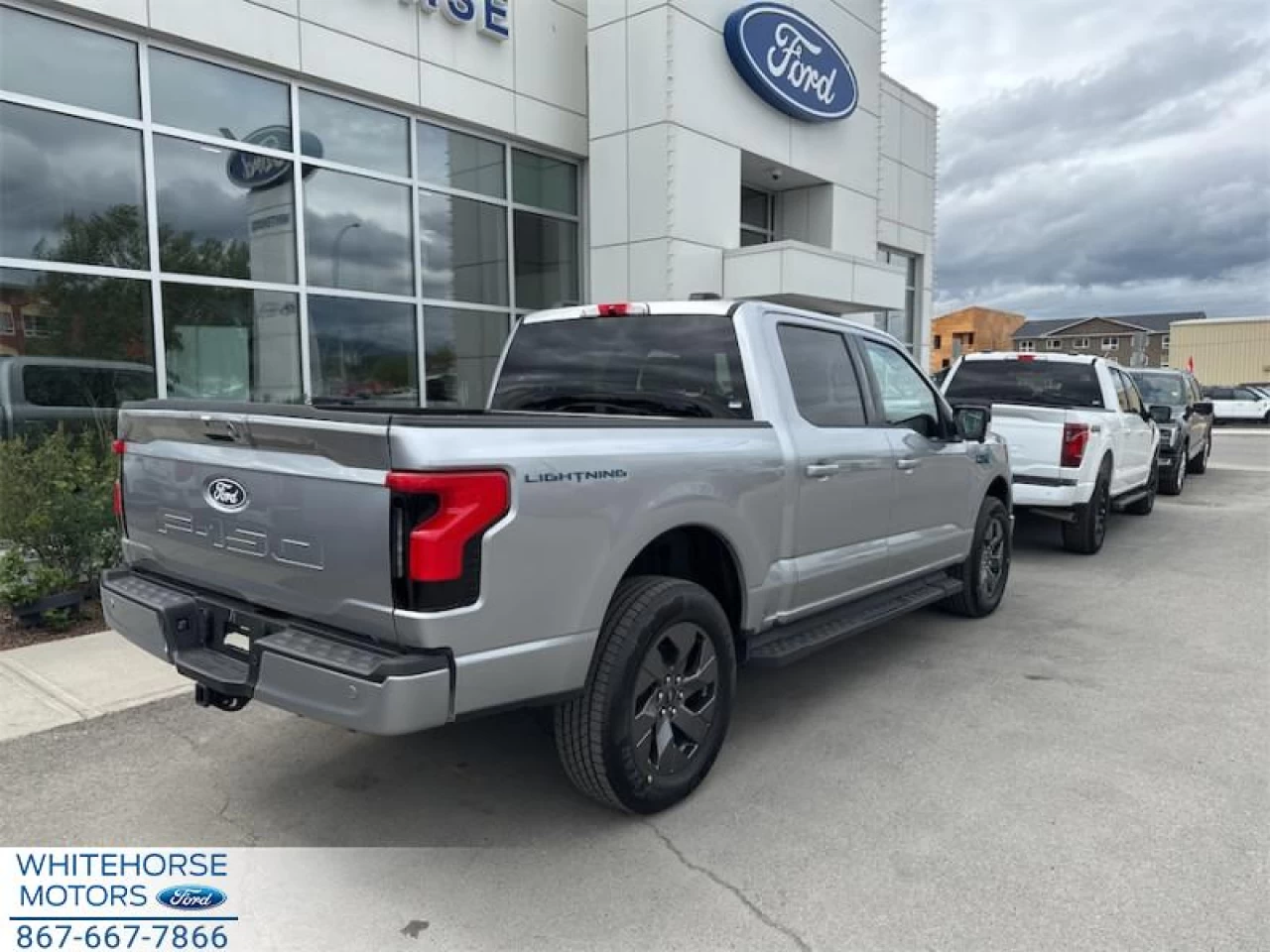 2025 Ford F-150 Lightning Flash Image principale