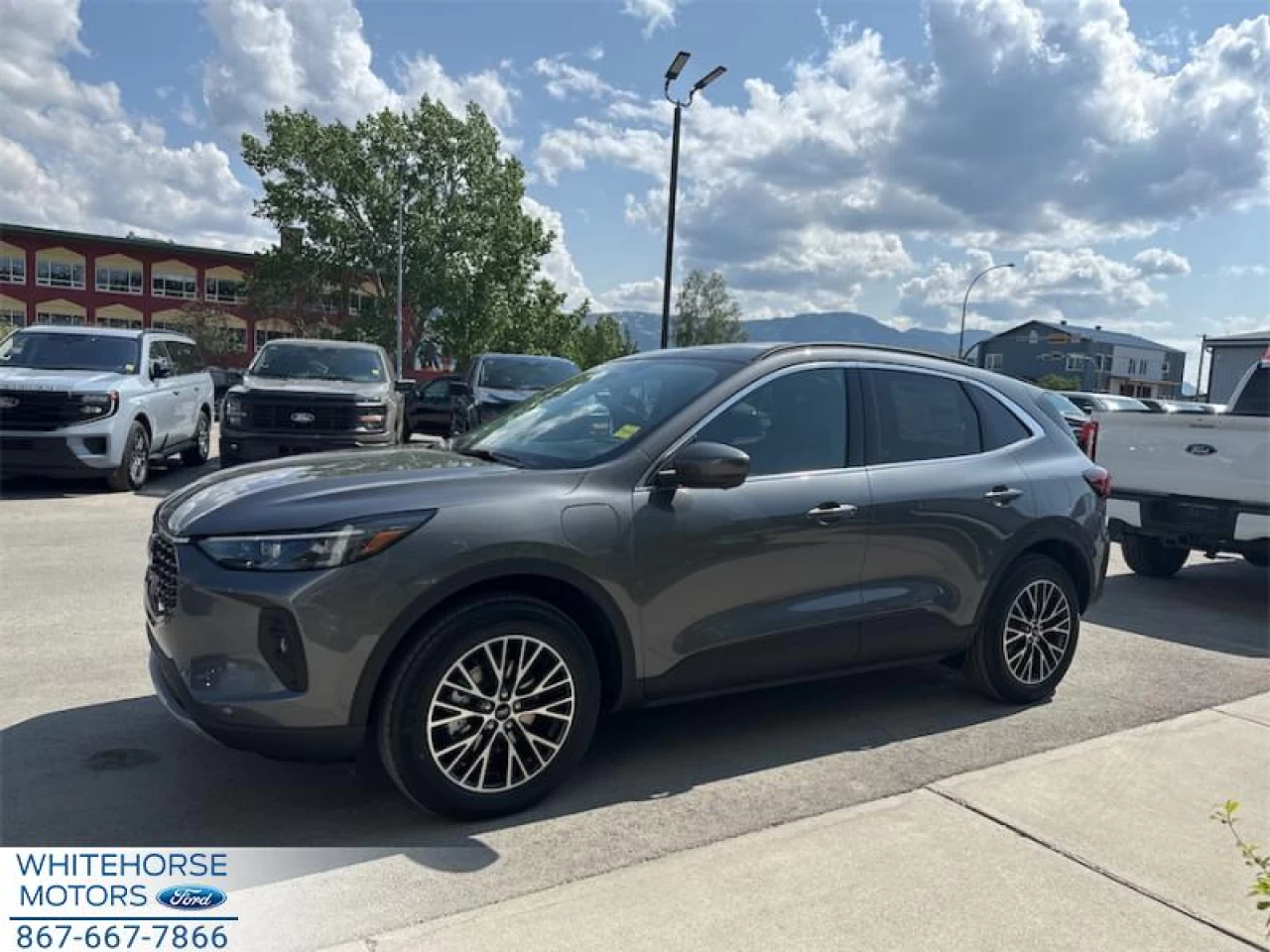 2025 Ford Escape PHEV Main Image