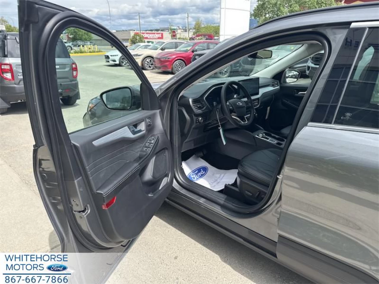 2025 Ford Escape PHEV Main Image