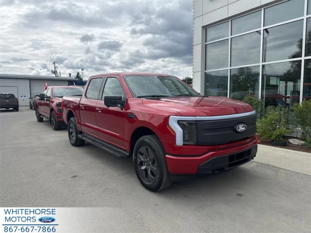 2025 Ford F-150 Lightning Flash Main Image