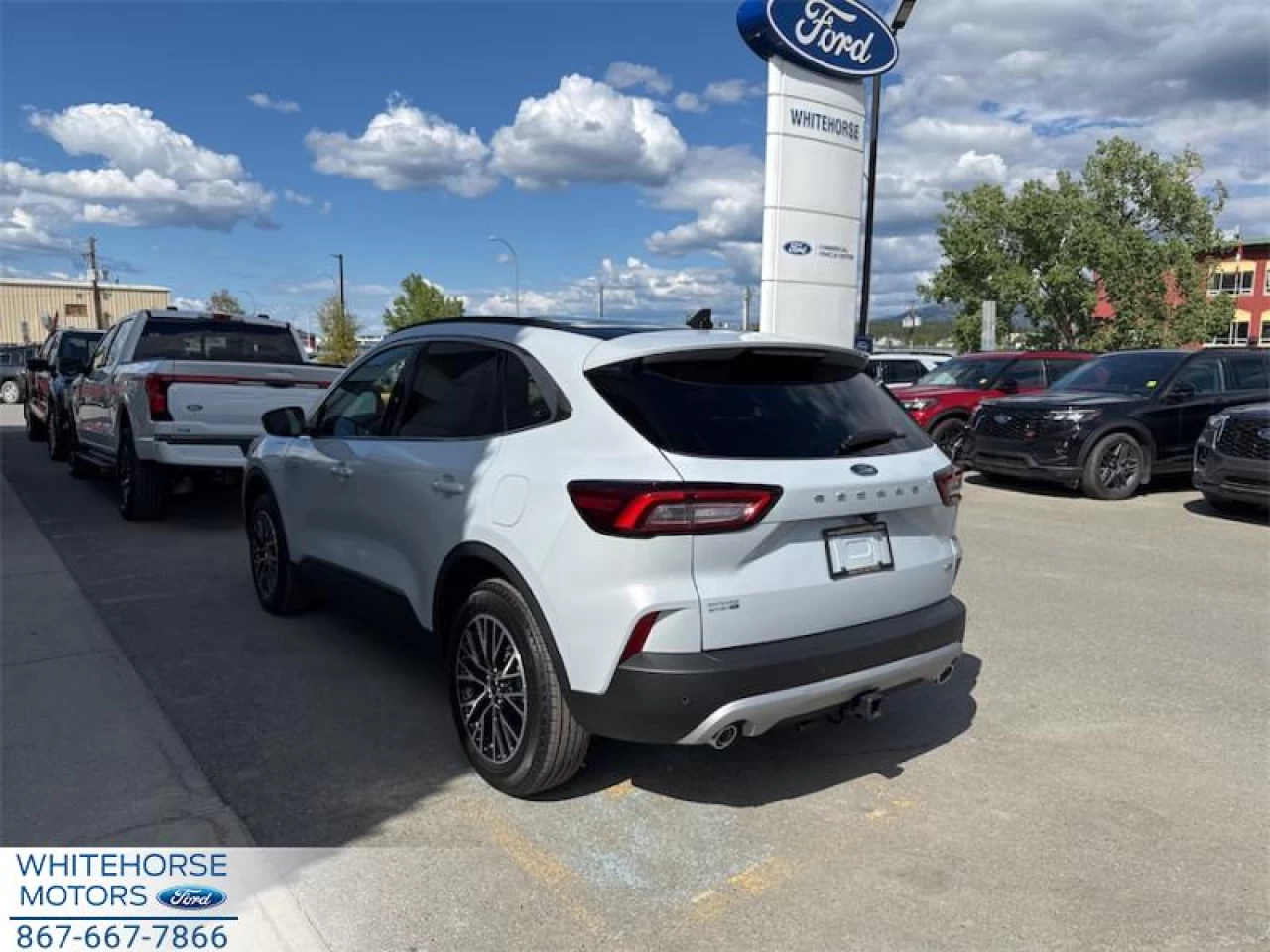 2025 Ford Escape PHEV Image principale