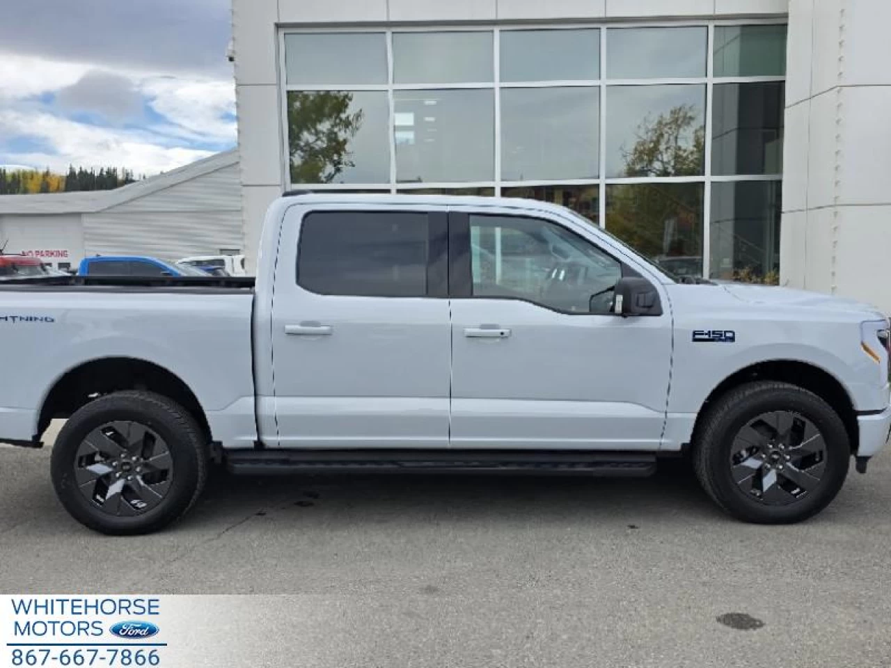 2025 Ford F-150 Lightning Flash Main Image