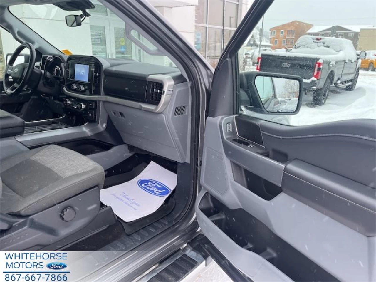 2022 Ford F-150 4X4-SUPERCAB XLT-145 WB Main Image