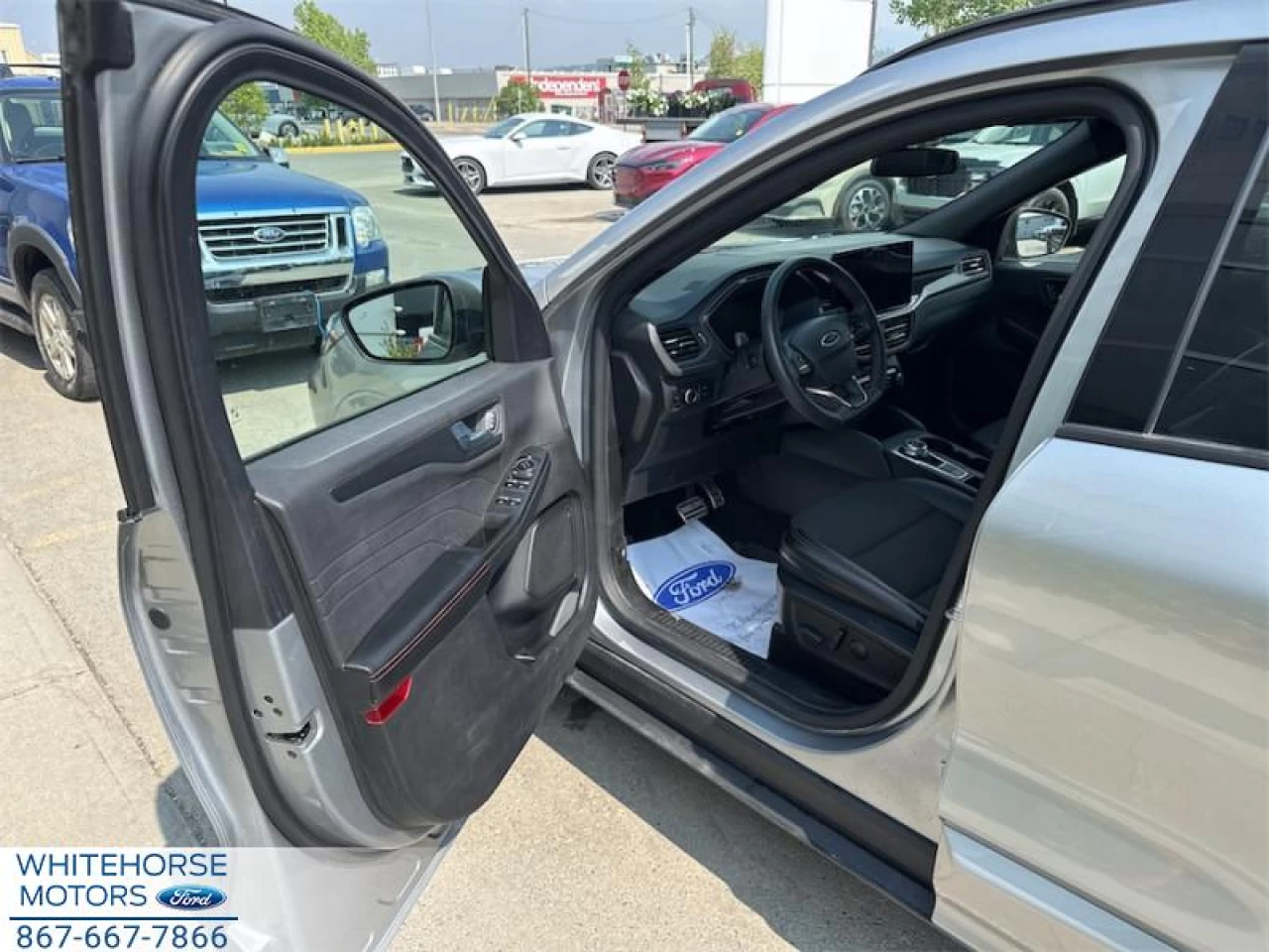 2023 Ford Escape ST-Line AWD Main Image