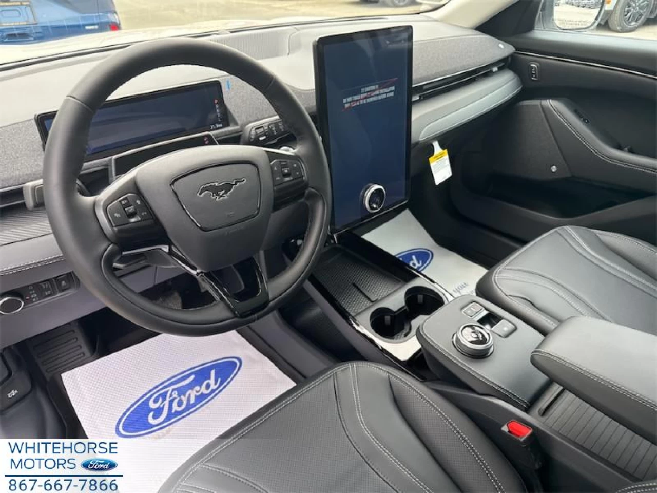 2024 Ford Mustang Mach-E Premium AWD Image principale