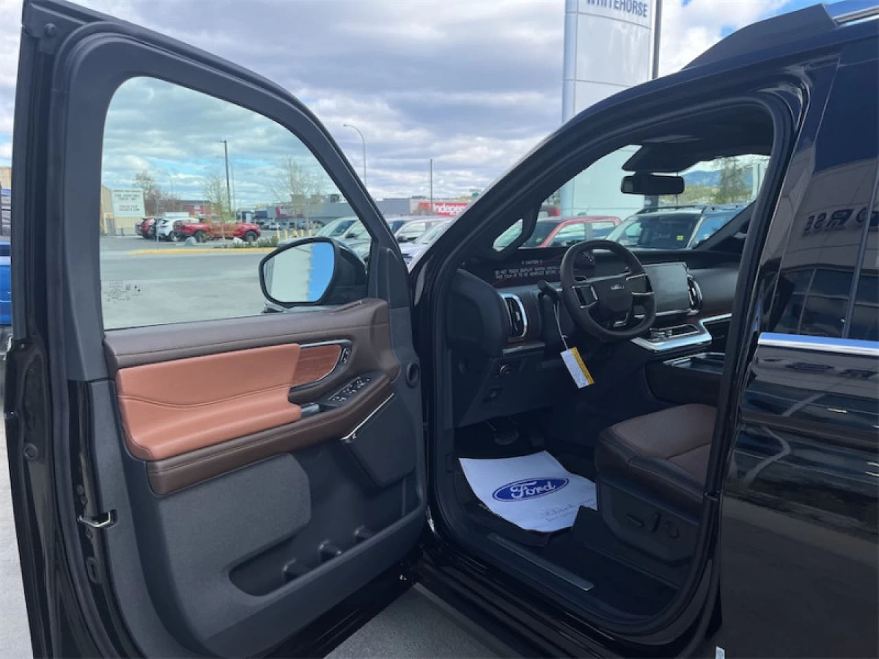 2026 Ford Expedition Max King Ranch Main Image