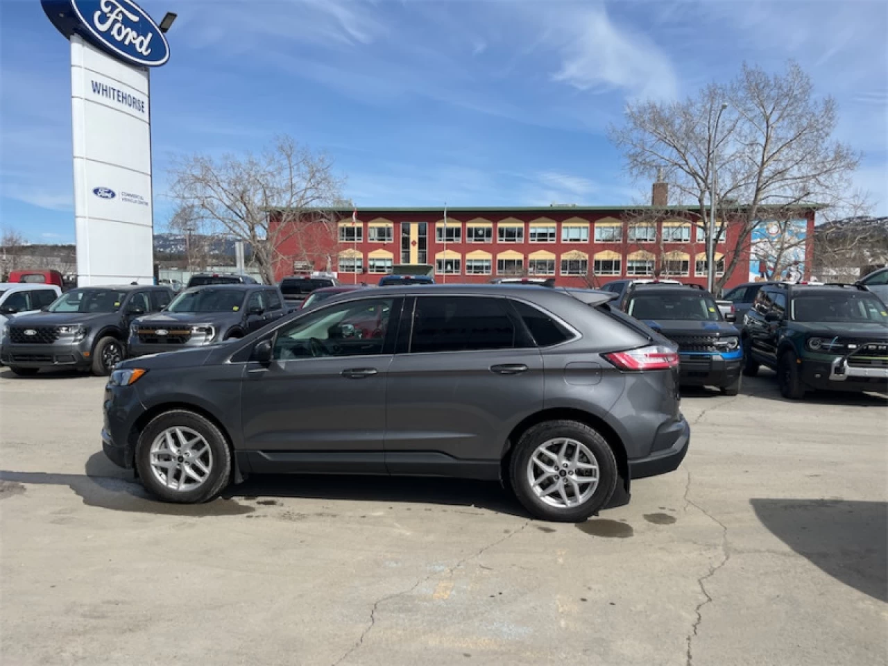 2024 Ford Edge SEL Main Image