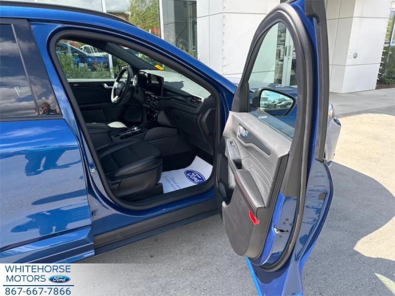 2023 Ford Escape ST-Line AWD Main Image