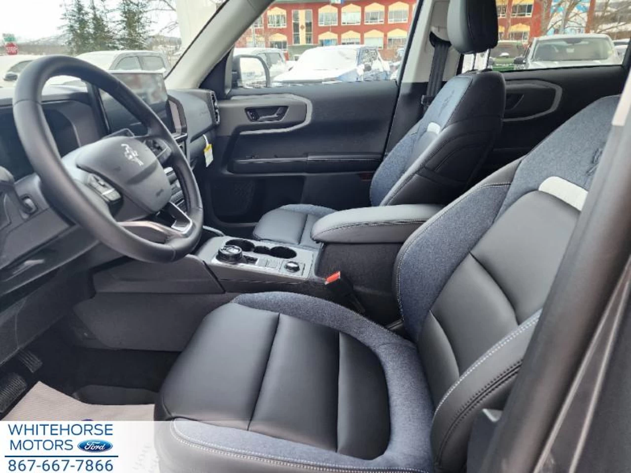 2025 Ford Bronco Sport Outer Banks Main Image
