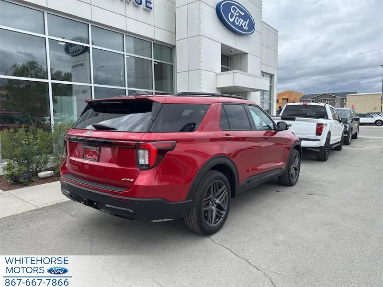 2025 Ford Explorer ST-Line Main Image