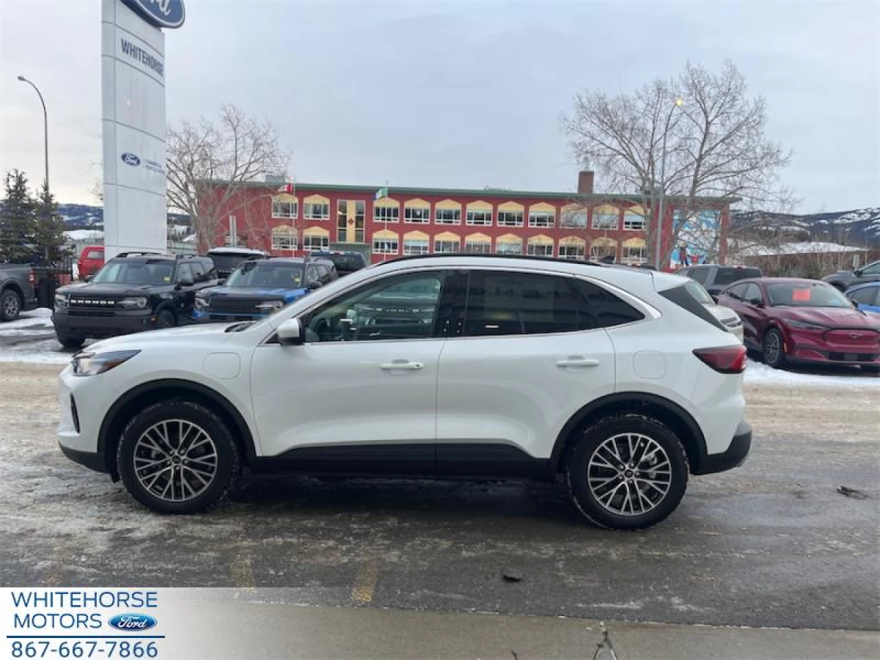 2025 Ford Escape PHEV Main Image