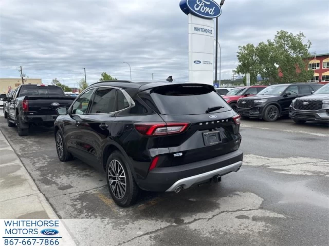 Ford Escape PHEV 2025