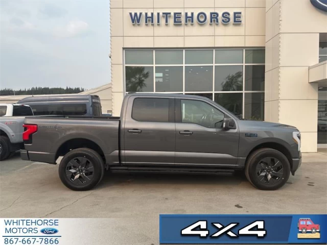 Ford F-150 Lightning Lariat 2025