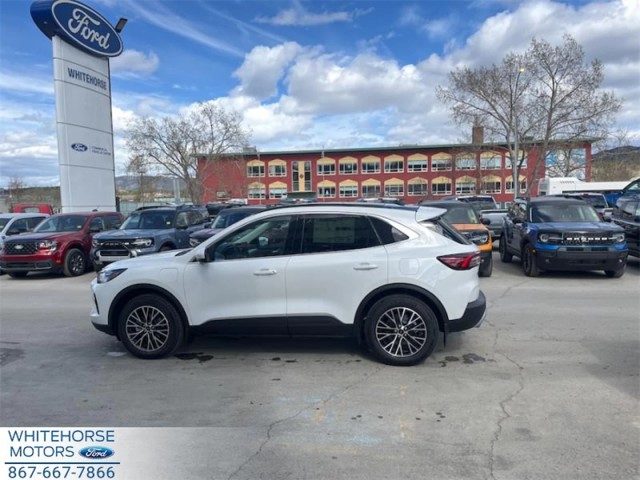 2025 Ford Escape PHEV Main Image