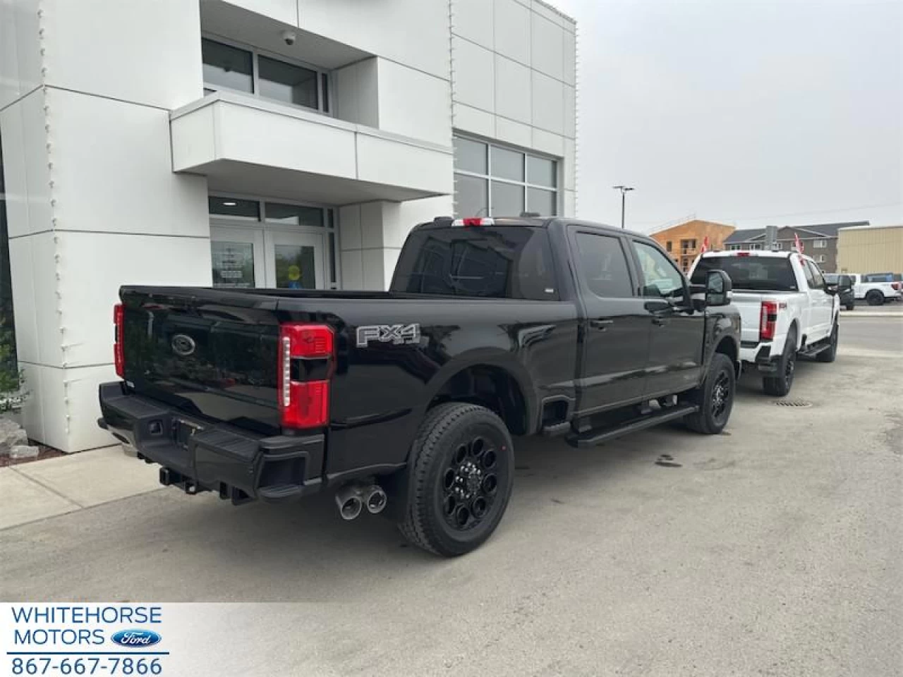 2025 Ford F-350 Super Duty LARIAT Image principale