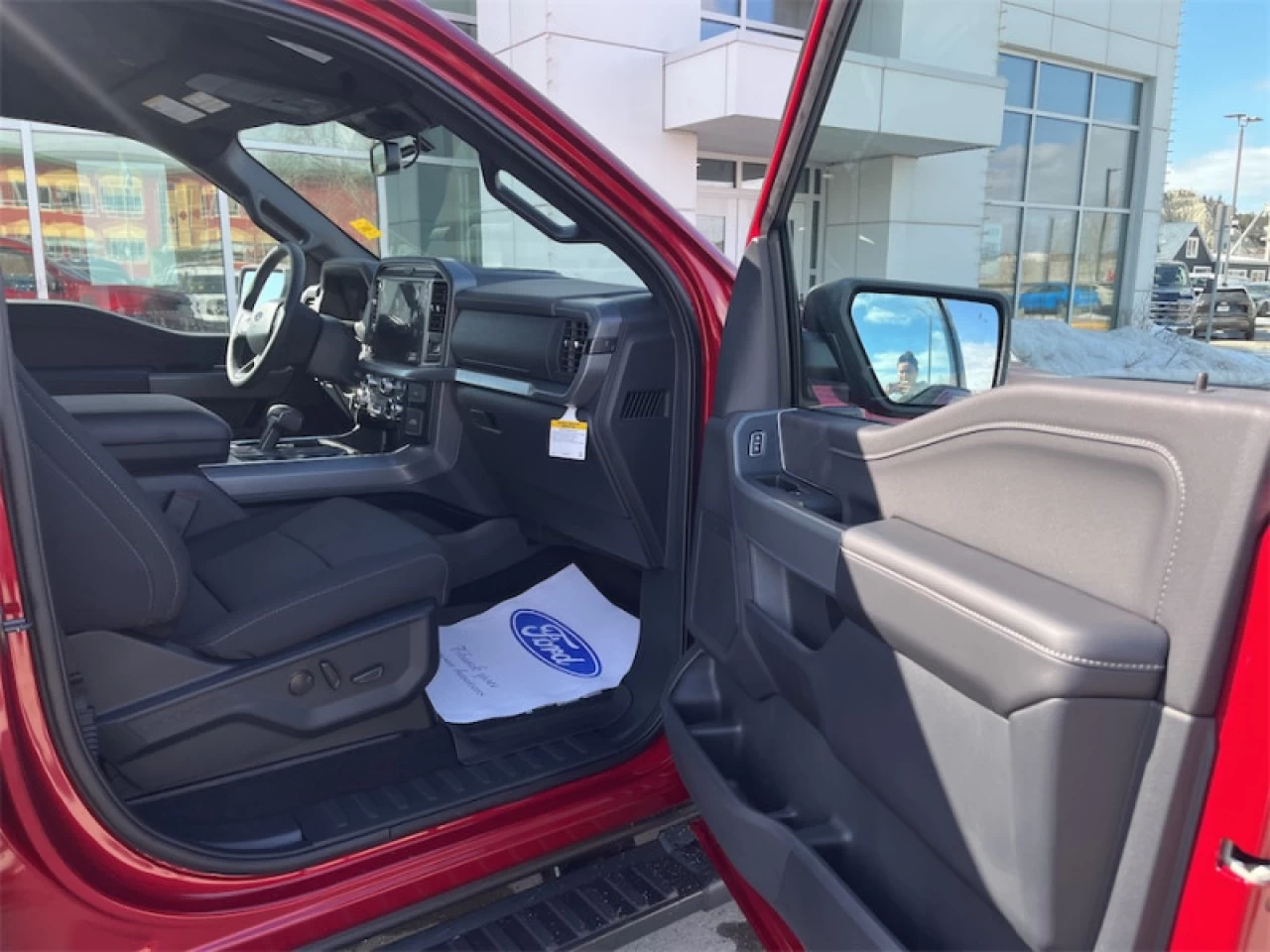 2026 Ford F-150 XLT Main Image