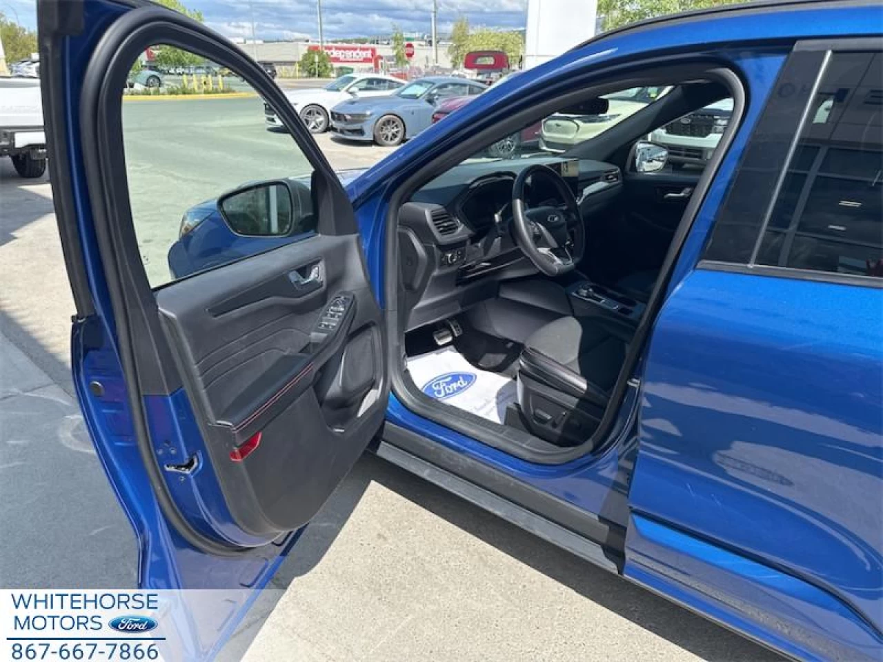 2023 Ford Escape ST-Line AWD Main Image