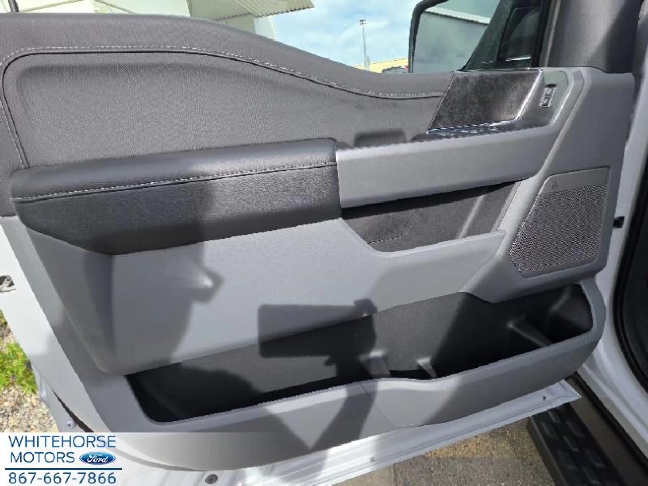 2025 Ford F-150 Lightning Flash Main Image