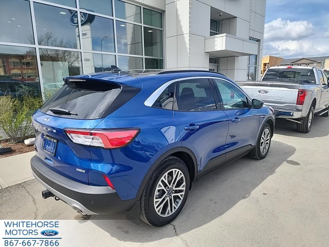 2022 Ford Escape SEL Hybrid AWD Image principale