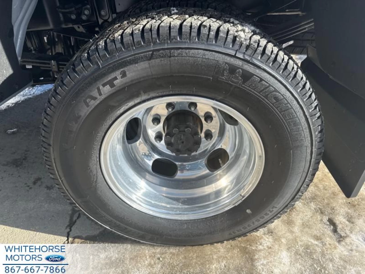 2025 Ford F-350 Super Duty Lariat Image principale