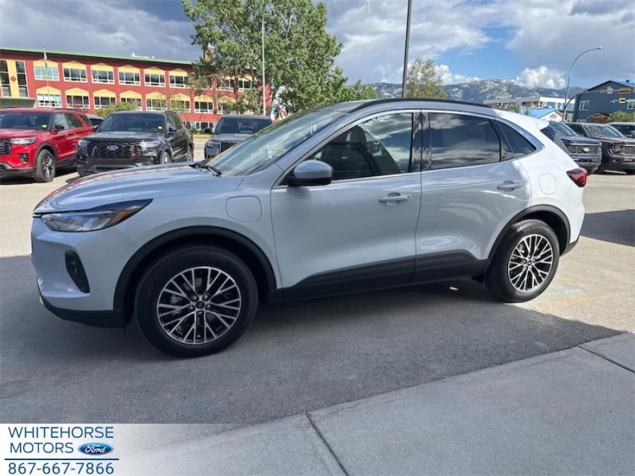 2025 Ford Escape PHEV Main Image