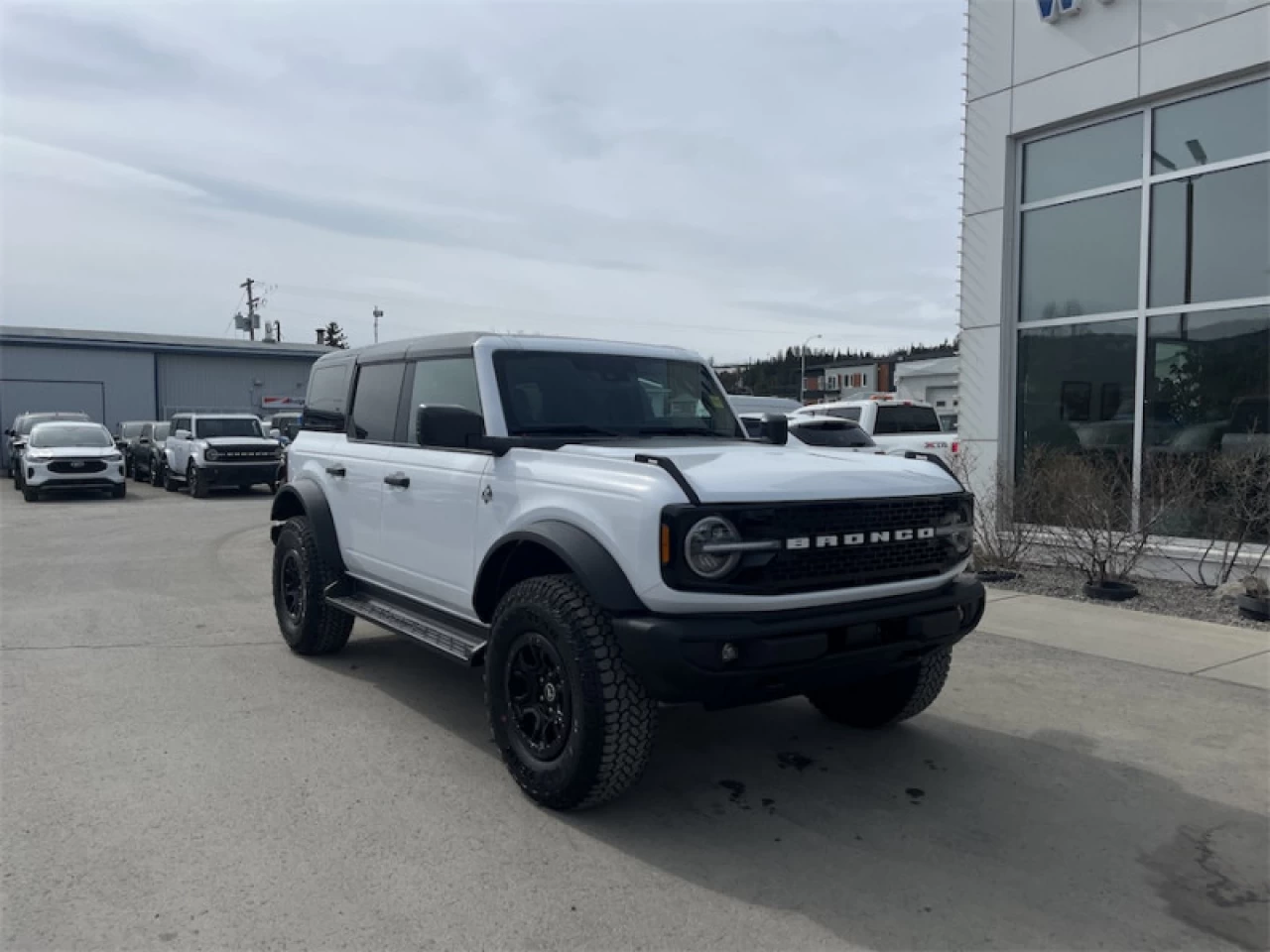 2026 Ford Bronco Outer Banks Main Image