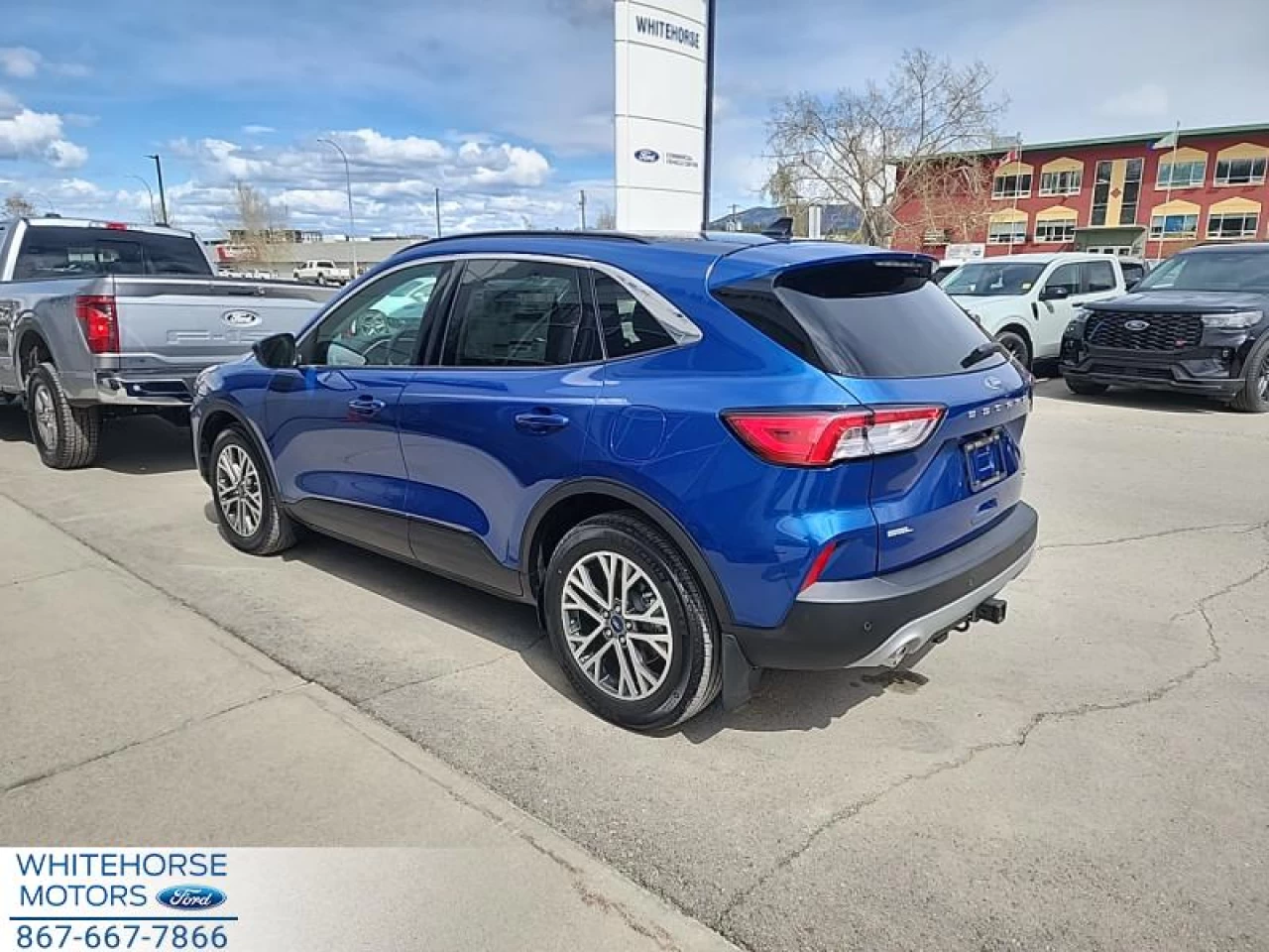 2022 Ford Escape SEL Hybrid AWD Image principale