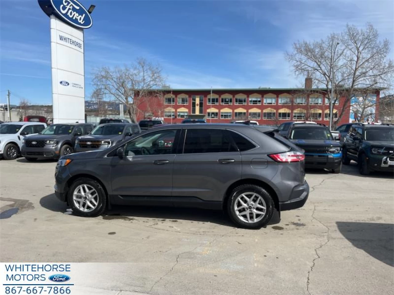 2024 Ford Edge SEL Main Image