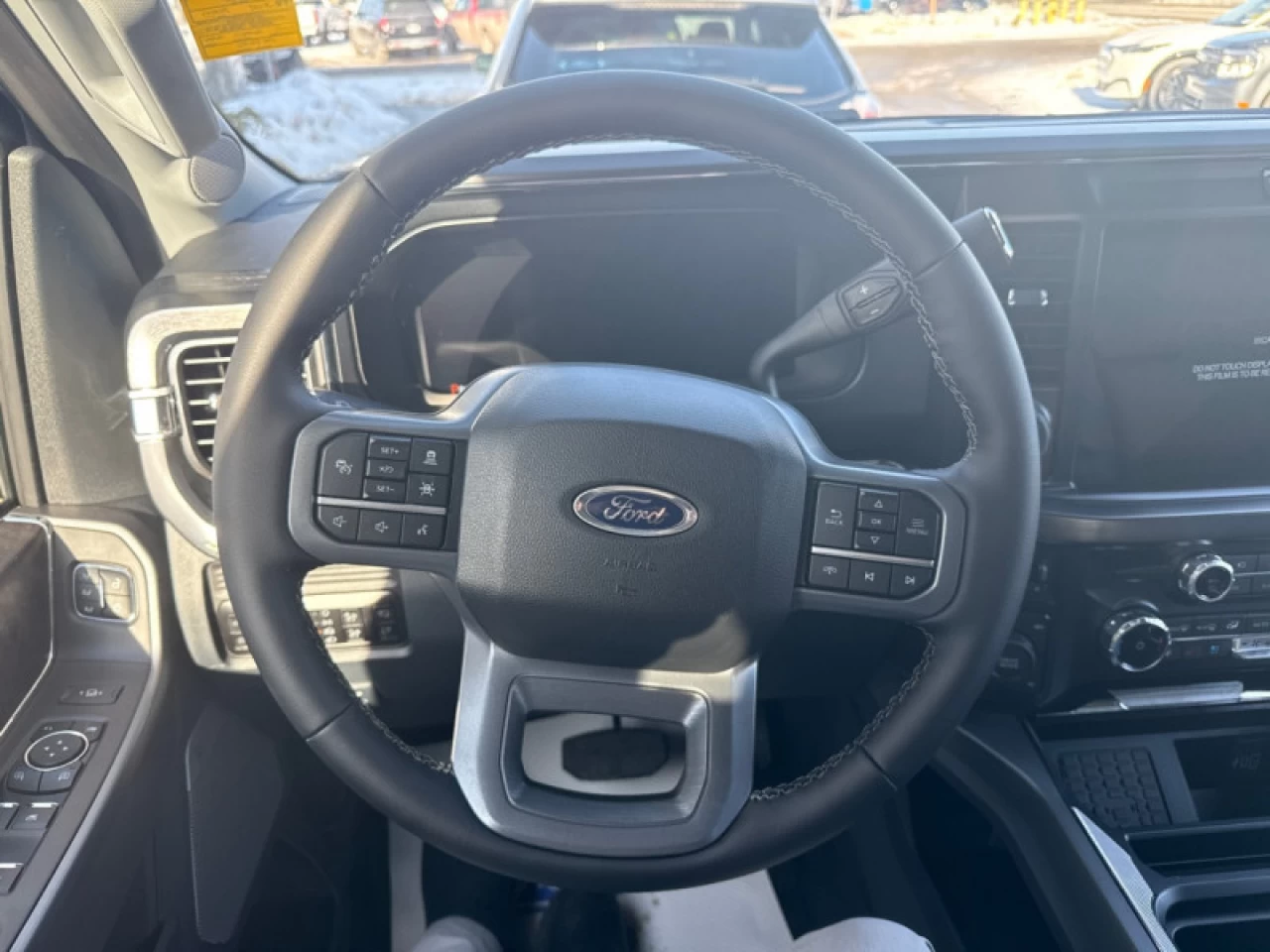 2025 Ford F-350 Super Duty Lariat Image principale
