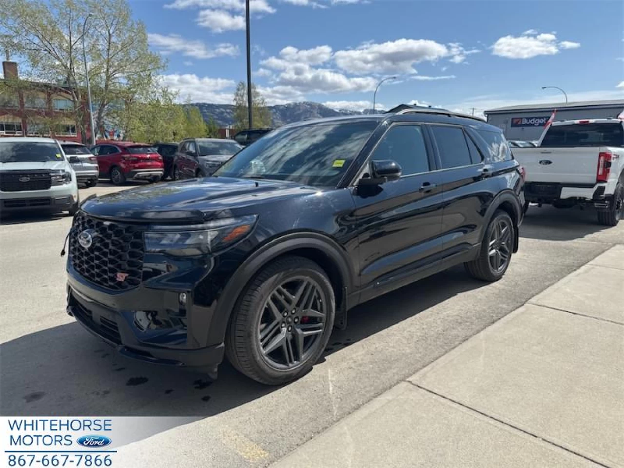 2025 Ford Explorer ST Main Image