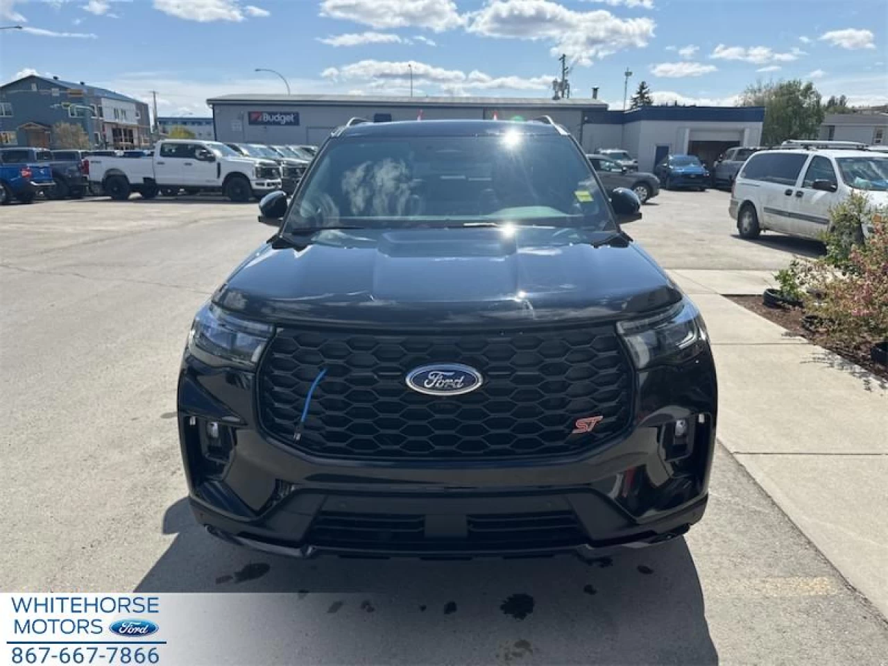 2025 Ford Explorer ST Main Image