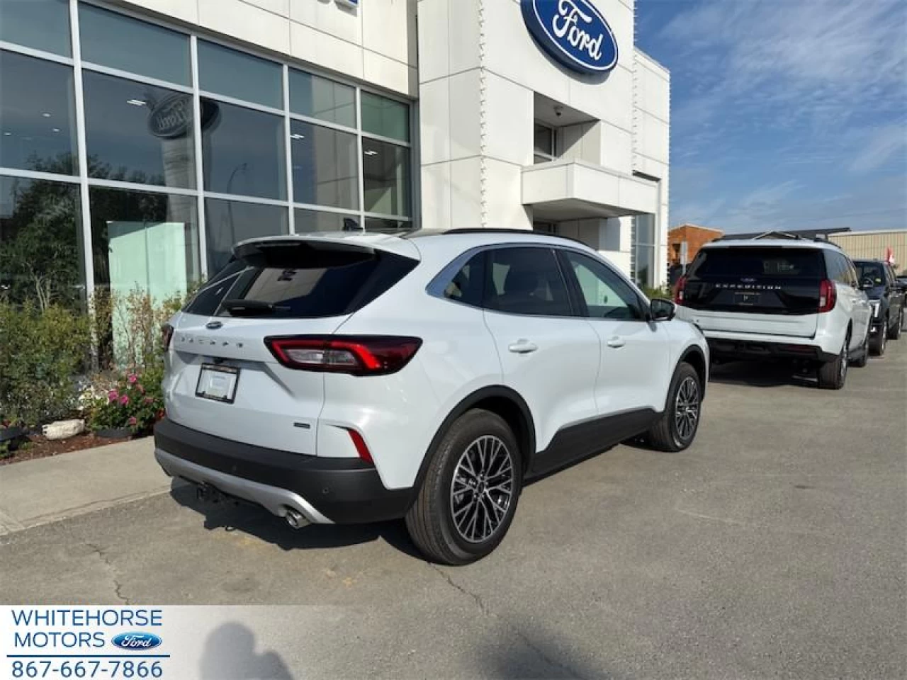 2025 Ford Escape PHEV Main Image