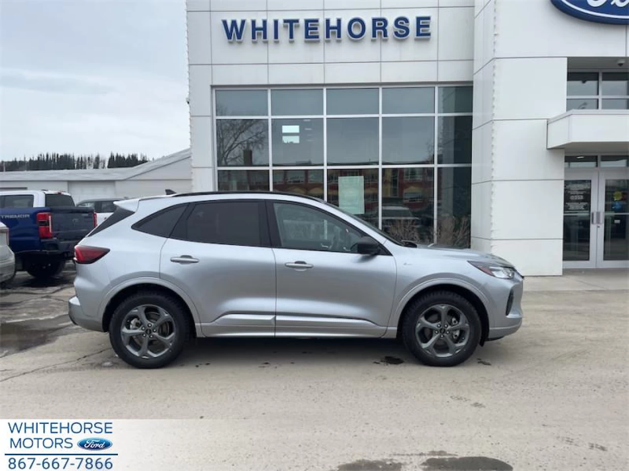 2023 Ford Escape ST-Line AWD Main Image