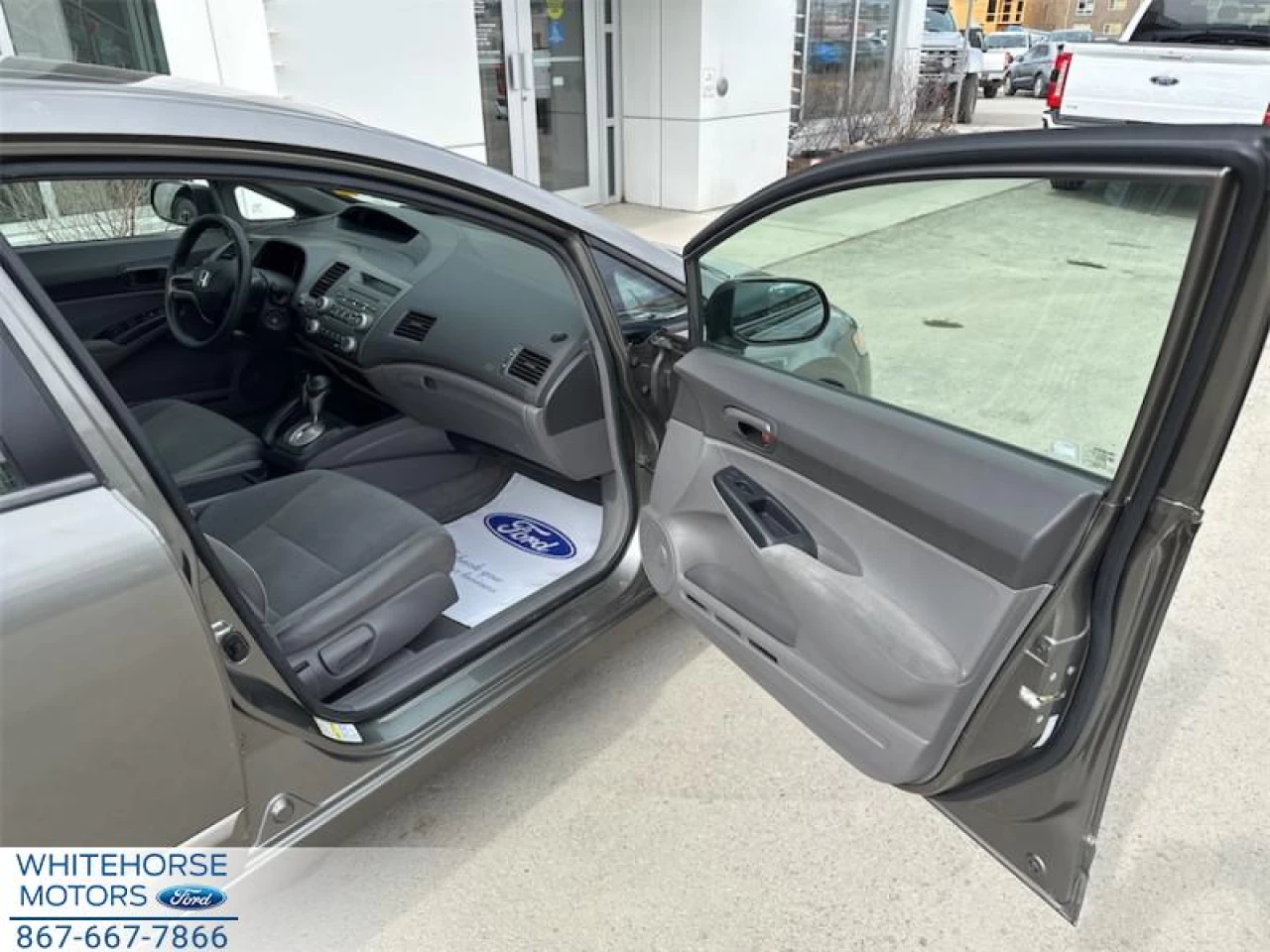 2006 Honda Civic Sedan DX Image principale
