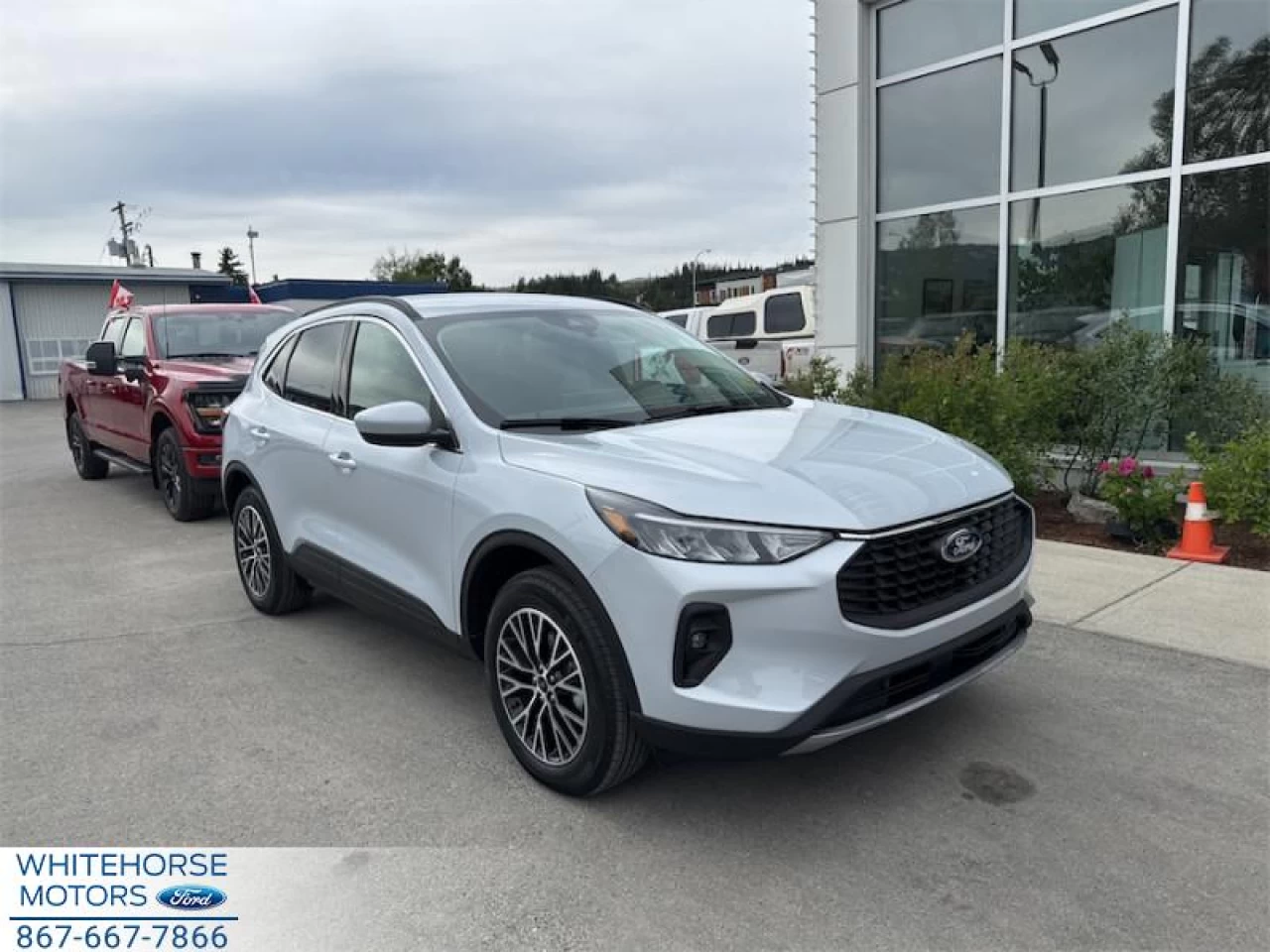 2025 Ford Escape PHEV Main Image