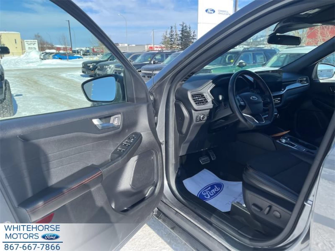 2023 Ford Escape ST-Line AWD Main Image